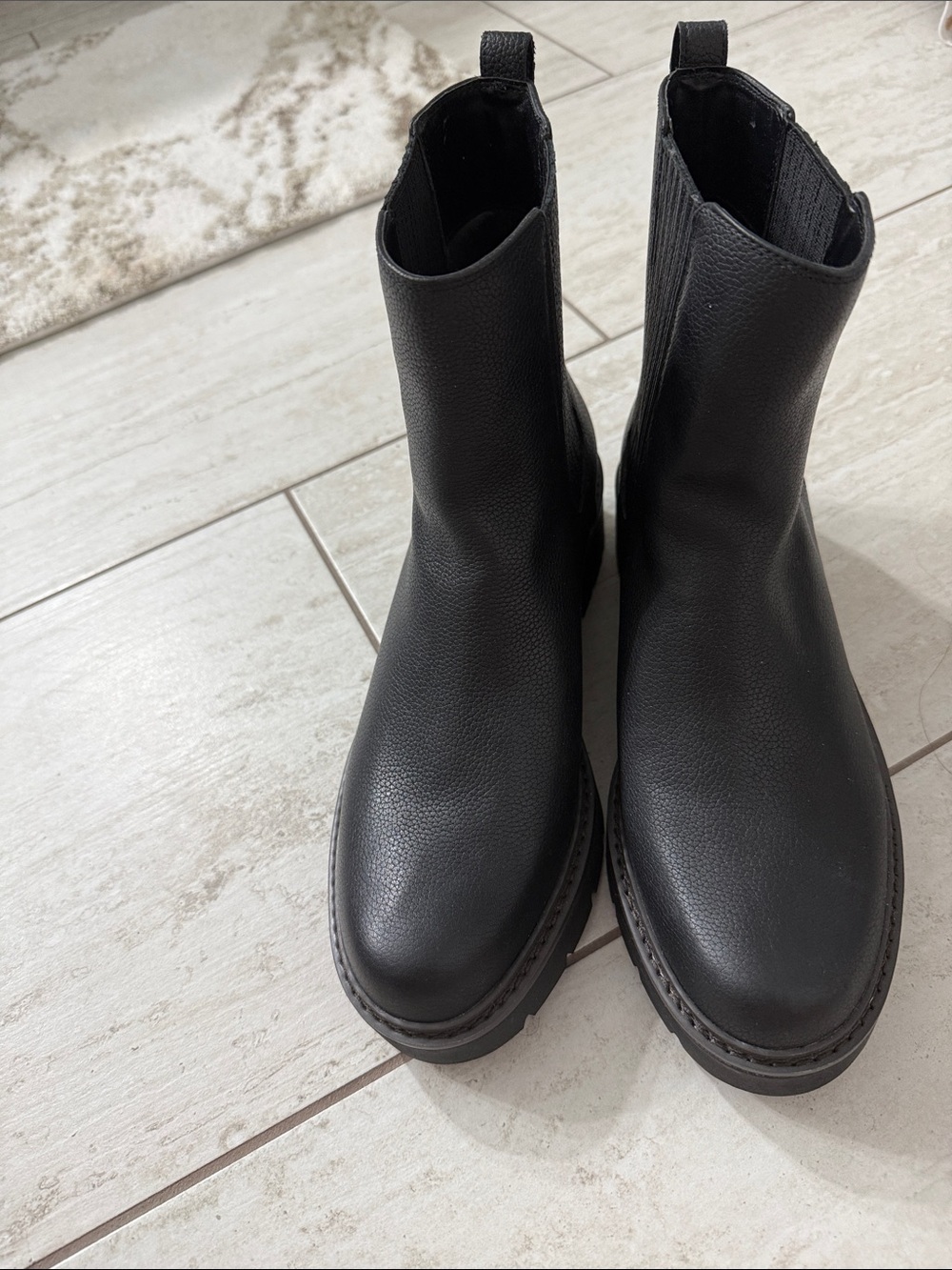 Nordstrom ladies Chukka Boots size 9.5 leather upper ..Nordstrom .. new.
